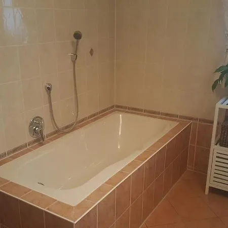 アパート Deluxe Ferienwohnung Casa Dominica Mit Swimmingpool Und Sauna